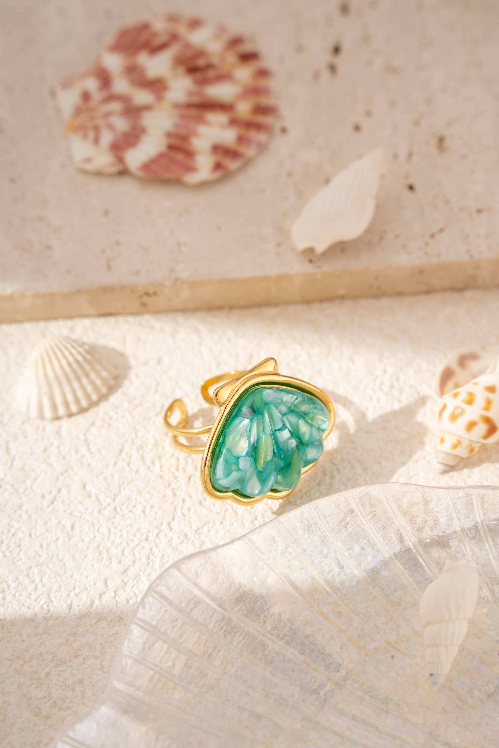 bagues coquillage résine nacrée doré été ajustables