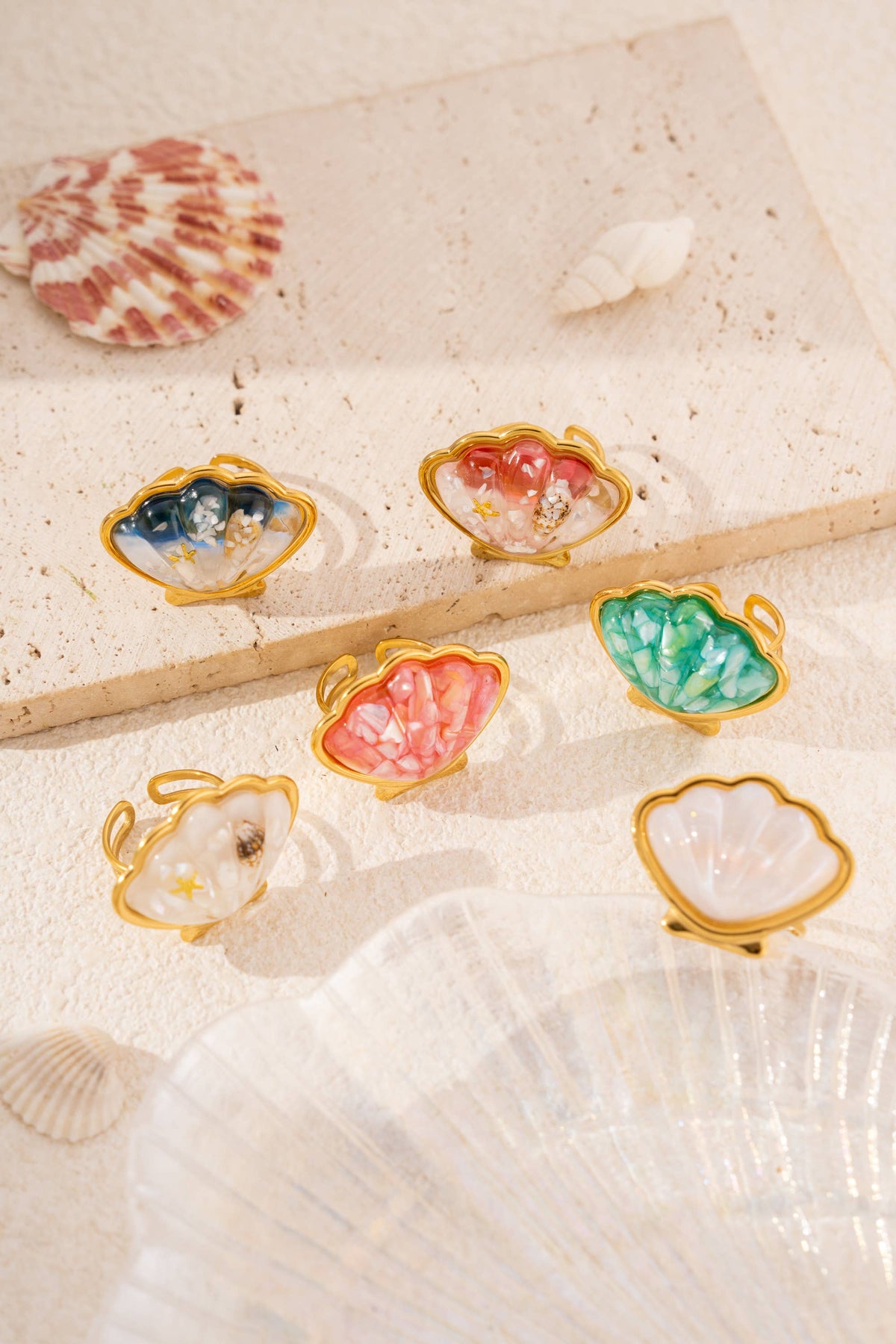 bagues coquillage résine nacrée doré été ajustables