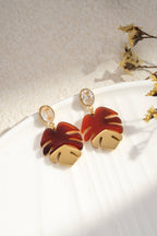 Boucles d’Oreilles Monstera Chic – Résine & Acier Inoxydable