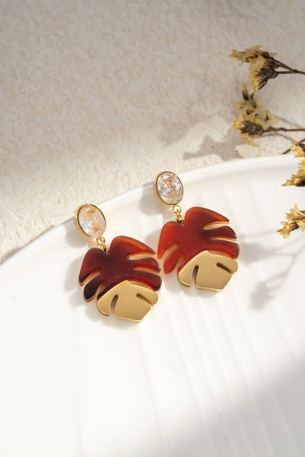 Boucles d’Oreilles Monstera Chic – Résine & Acier Inoxydable