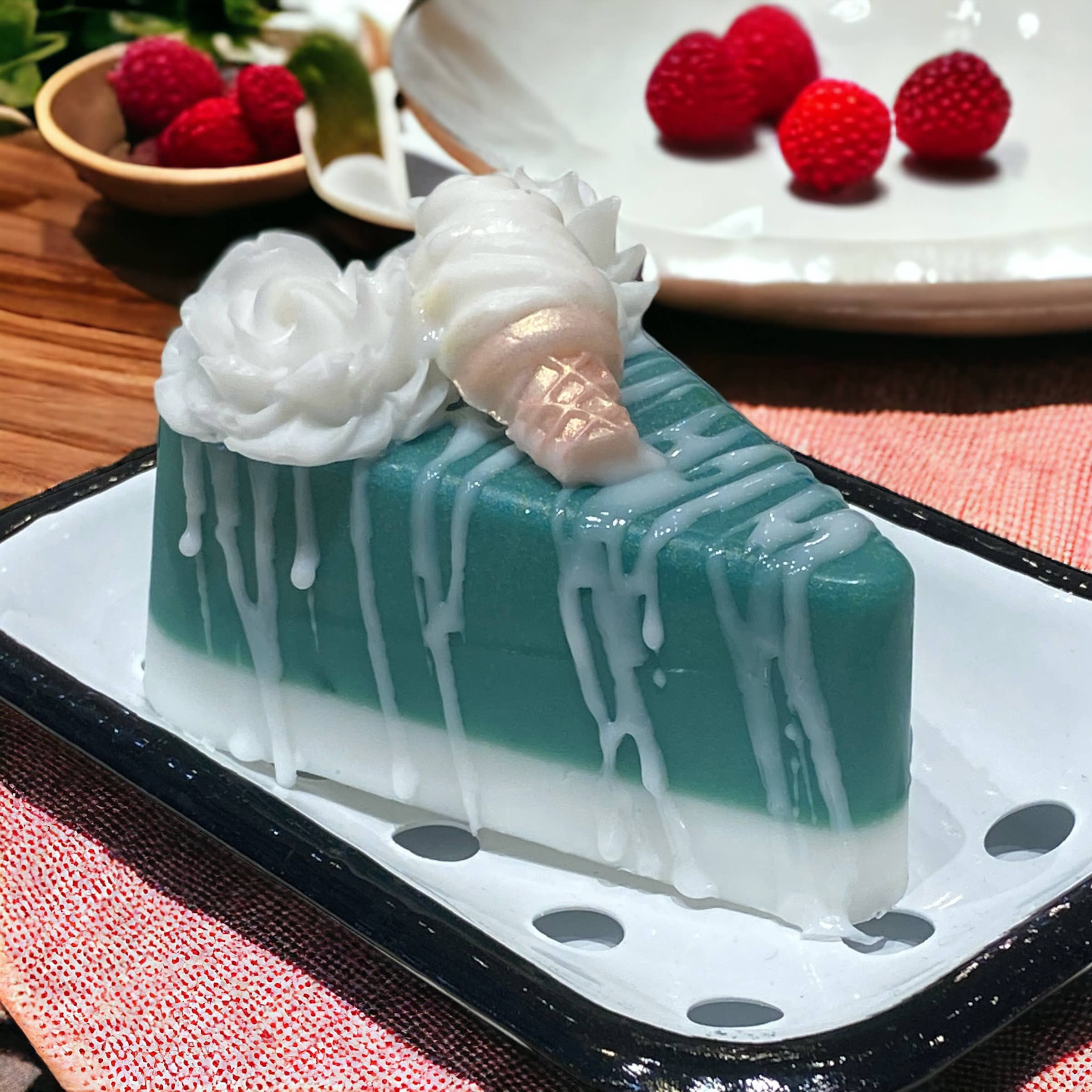 Savon tranche de gâteau bleu-vert