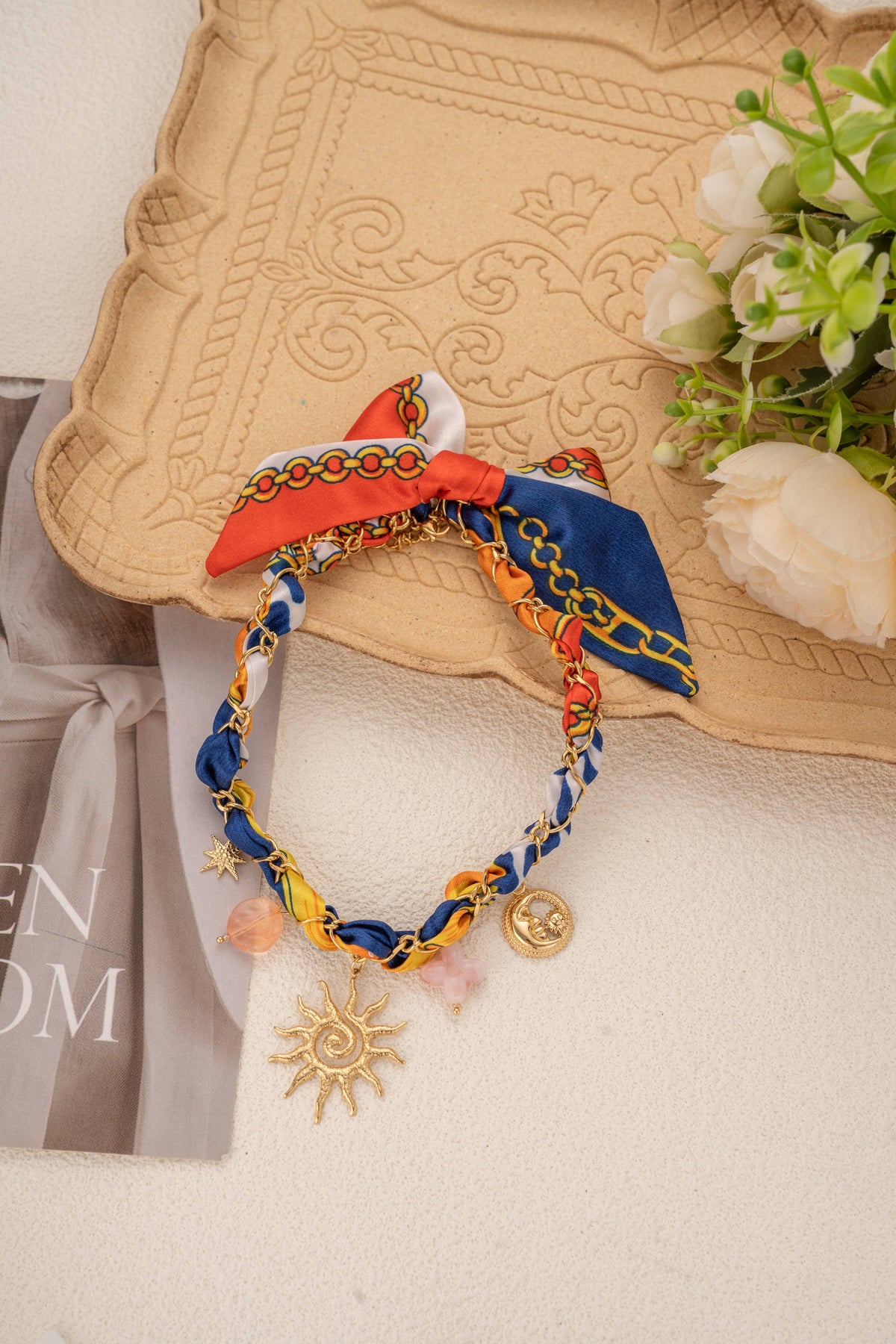 Collier foulard tressé bleu orange charm soleil étoile acier