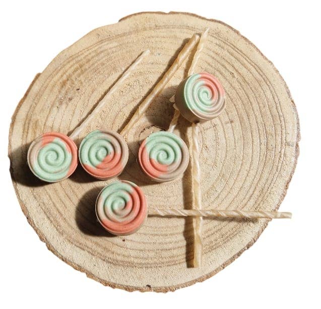 TwistLolly pour chiens - Tripes, Saumon, Volaille et algues mélangées